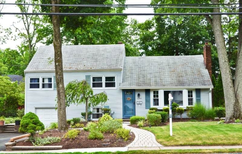 1240 Rahway Ave - Photo 1