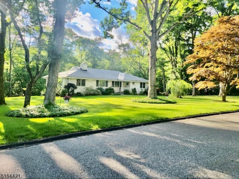 36 Circle Dr - Photo 1
