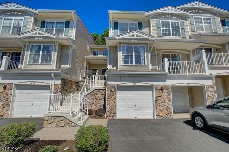 1034 Robin Ct - Photo 1