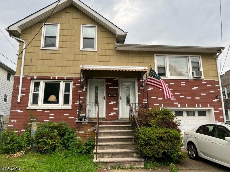 239 W Linden Ave - Photo 1