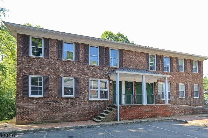 581 Mountain Ave - Photo 1