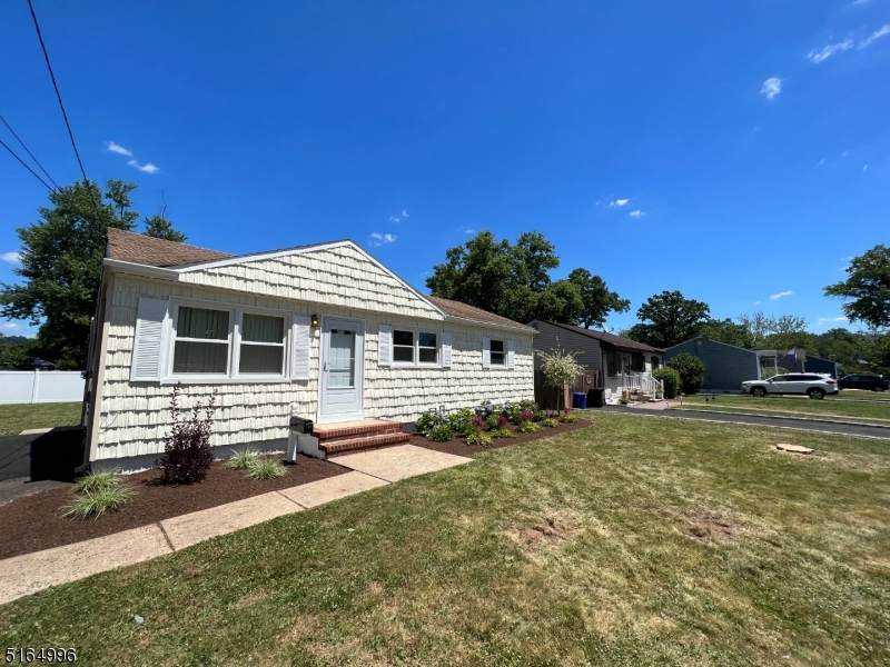 116 Cap Ln - Photo 1