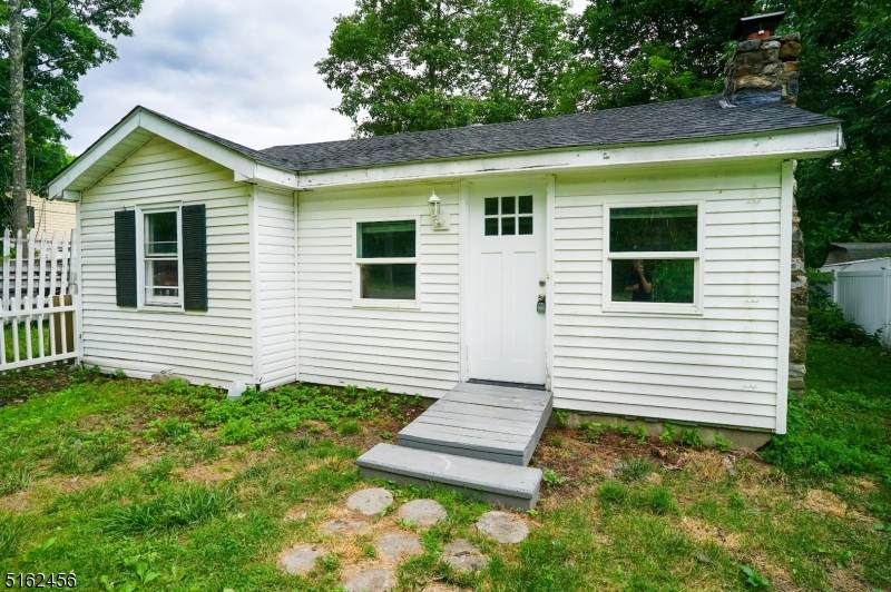 211 E Shore Culver Rd - Photo 1