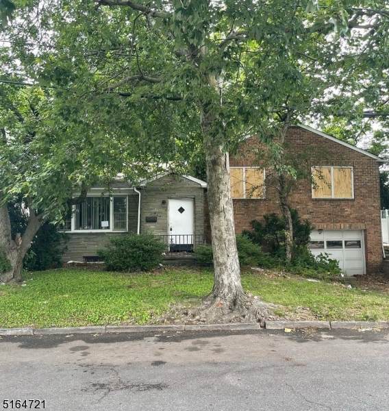 817 Parkview Ter - Photo 1