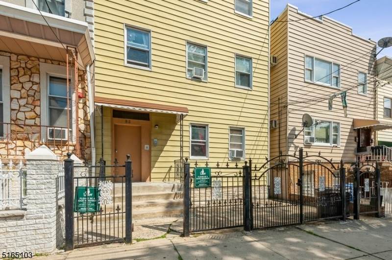 88 Hancock Ave - Photo 1