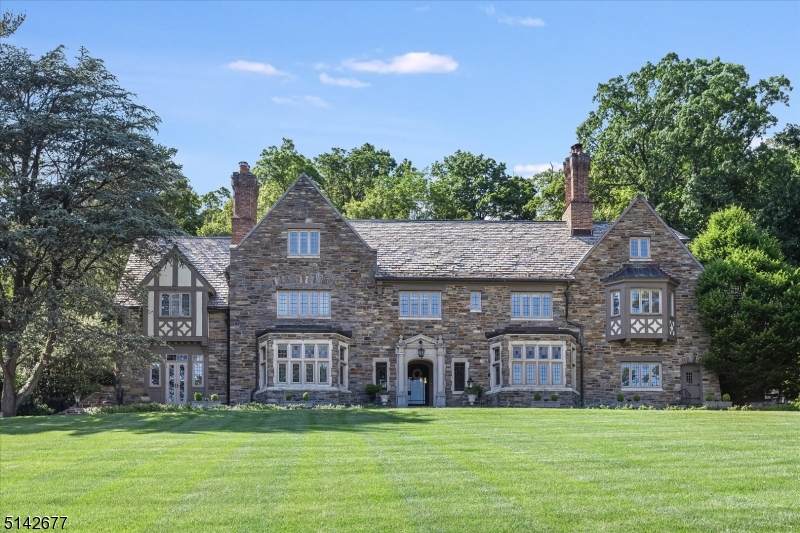 56 Highland Ave - Photo 1