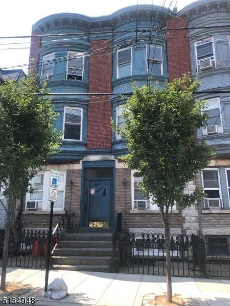 711 10Th St - Photo 1