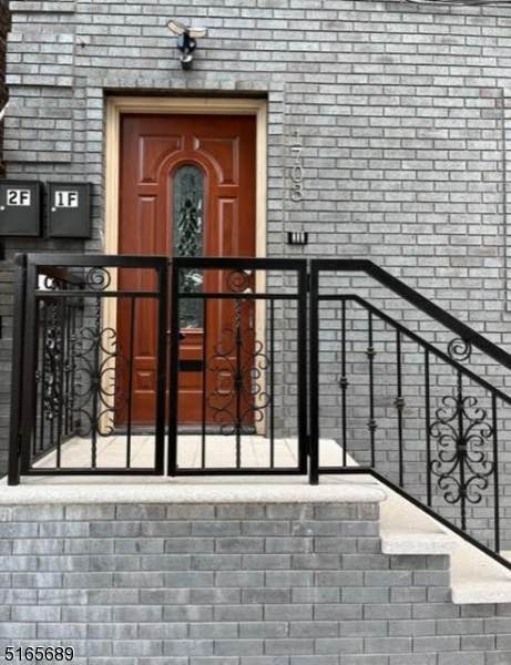 1703 S Wood Ave - Photo 1