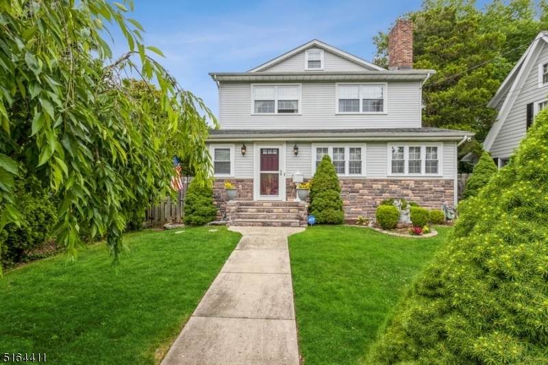 15 Elm St - Photo 1