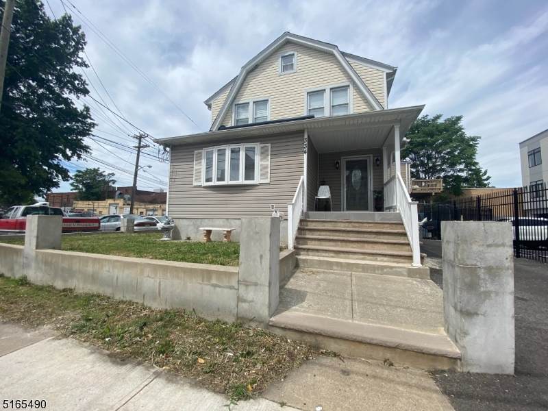 334 E16th - Photo 1