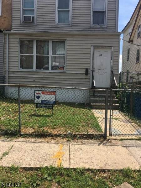 82 Linden Ave - Photo 1