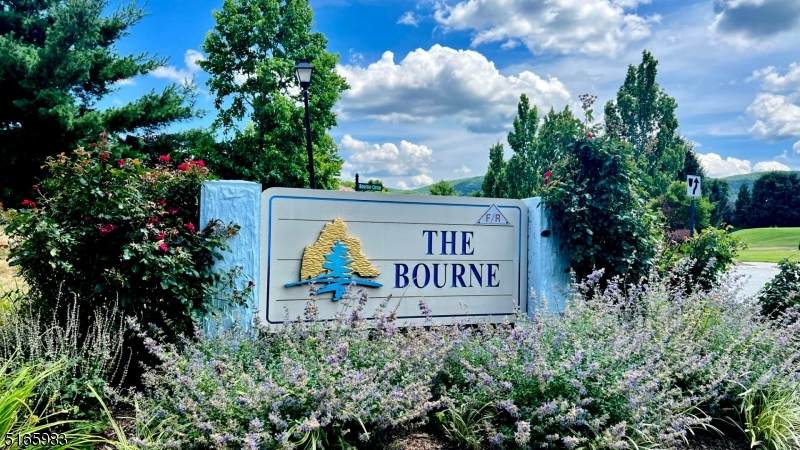 77 Bourne Ci - Photo 1