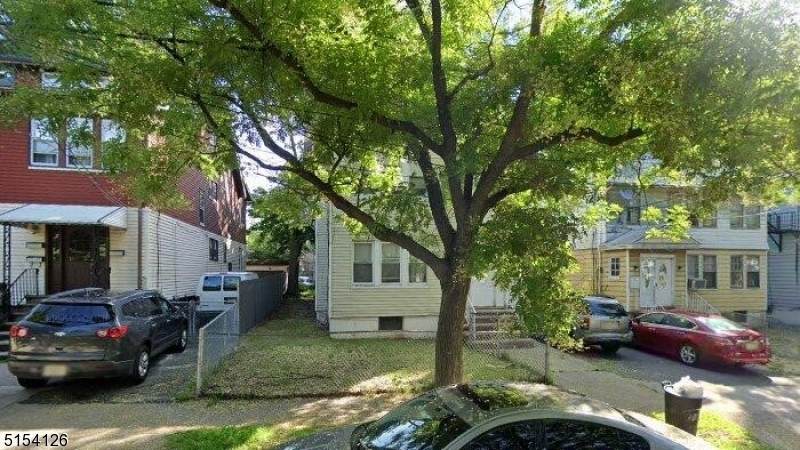 207 Hansbury Ave - Photo 1