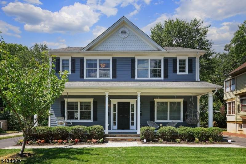 255 Walnut St - Photo 1