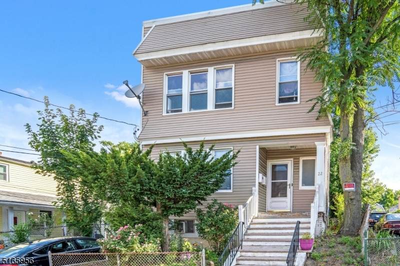 22 Tremont Ter - Photo 1