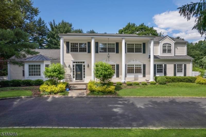 3 Creighton Dr - Photo 1