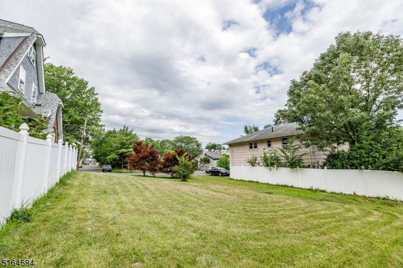 182 Harding Rd - Photo 1