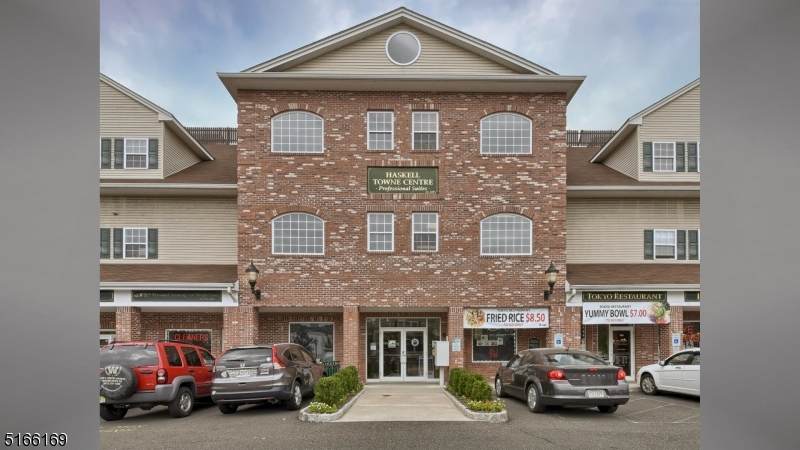 1069 Ringwood Ave-301-22 - Photo 1