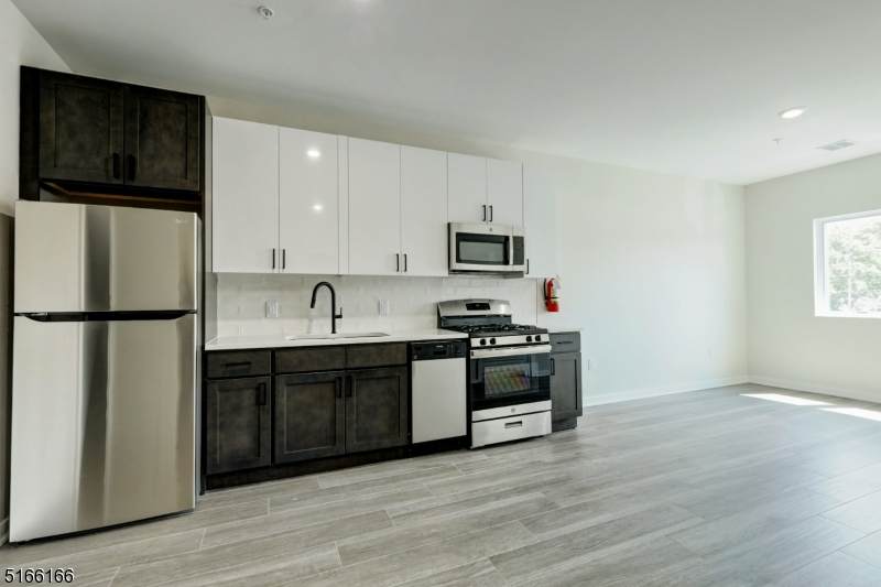234 Main Ave - Photo 1