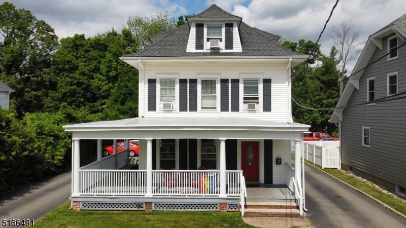 364 Speedwell Ave - Photo 1