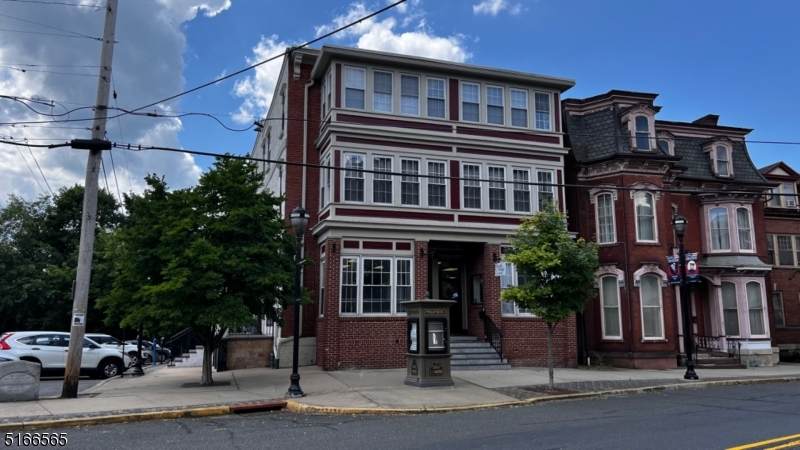 120 S Main St - Photo 1
