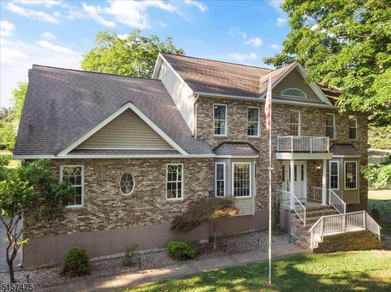 6 Henderson St - Photo 1