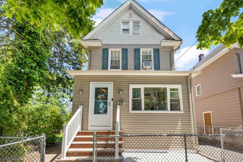5 Wood St - Photo 1