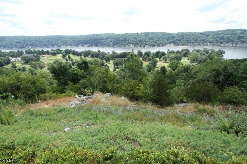 21 Golf View Ter - Photo 1
