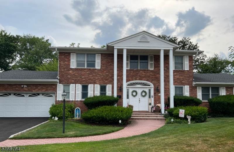 18 Lancaster Rd - Photo 1