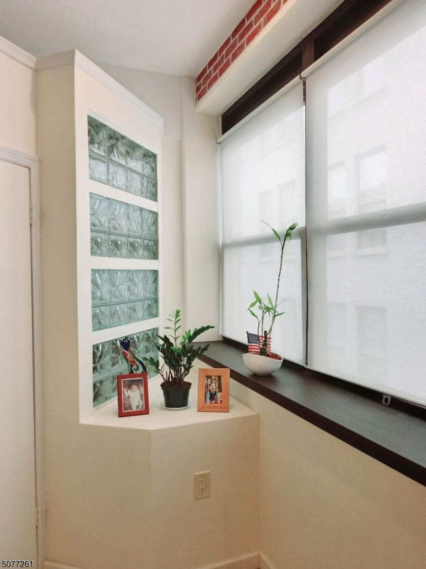 111 Mulberry St - Photo 1