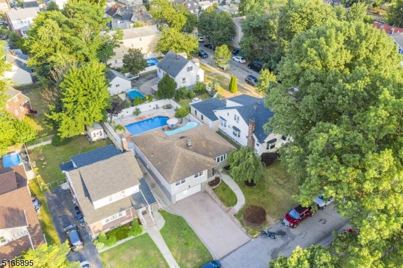 175 Weaver Ave - Photo 1