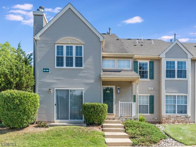 202 Porter Way - Photo 1