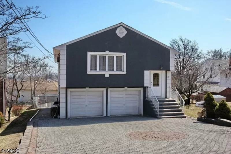 685 Valley Rd - Photo 1