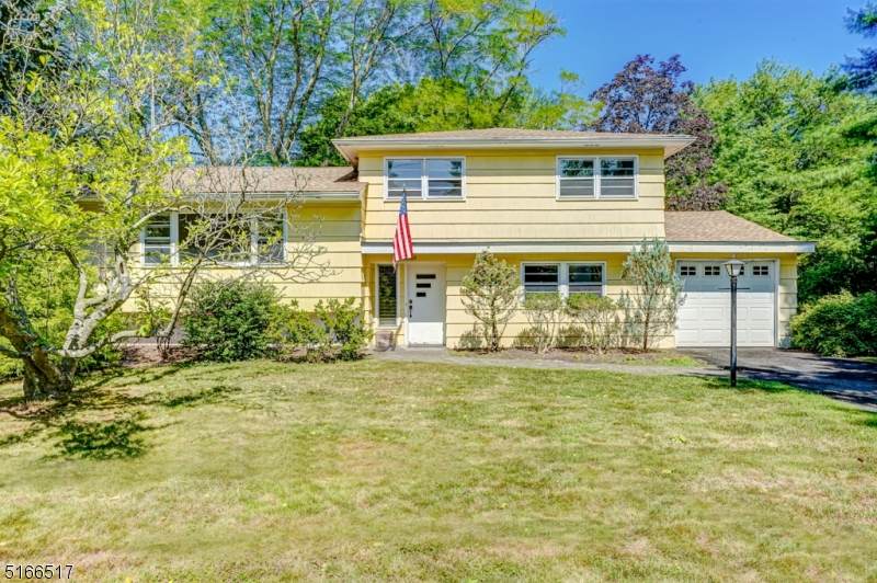 2305 Morse Ave - Photo 1