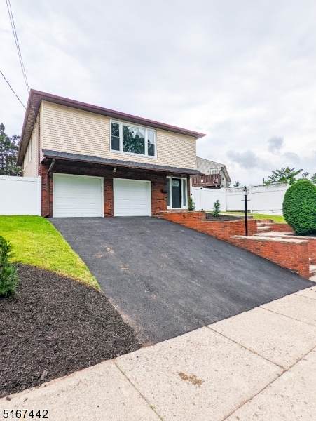 2 Elmwood Ter - Photo 1
