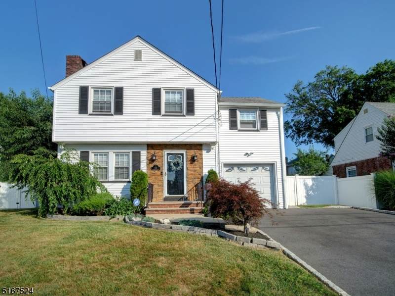 130 Birchwood Rd - Photo 1