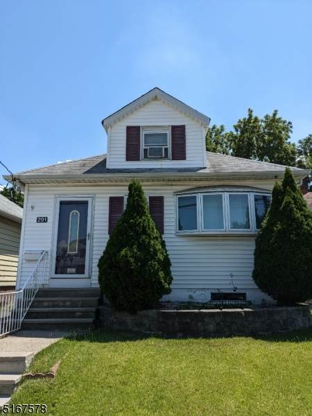 291 Harding Ave - Photo 1