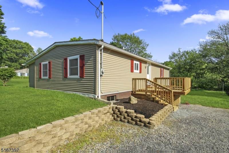 285 Belvidere Ave - Photo 1