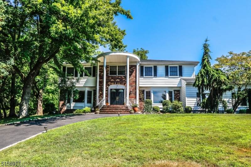 17 Clinton Ln - Photo 1