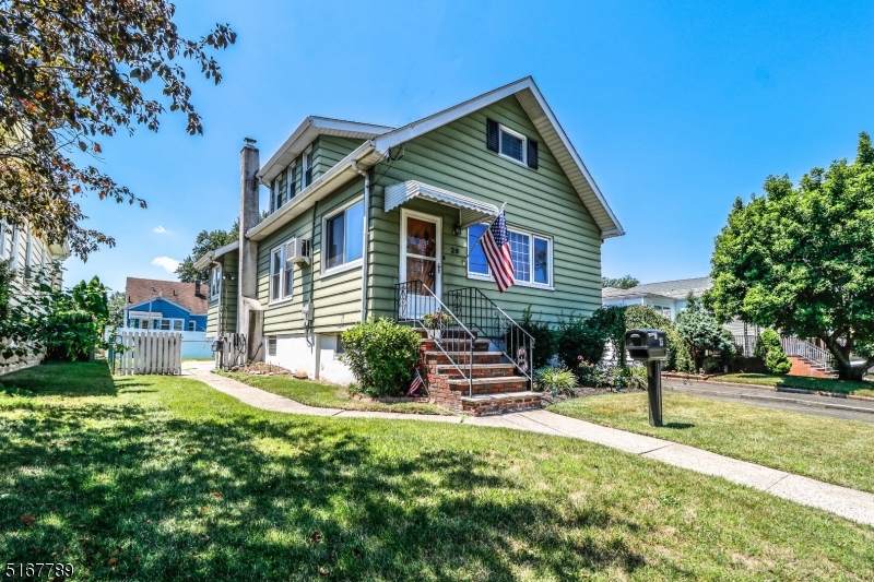 25 Pallant Ave - Photo 1