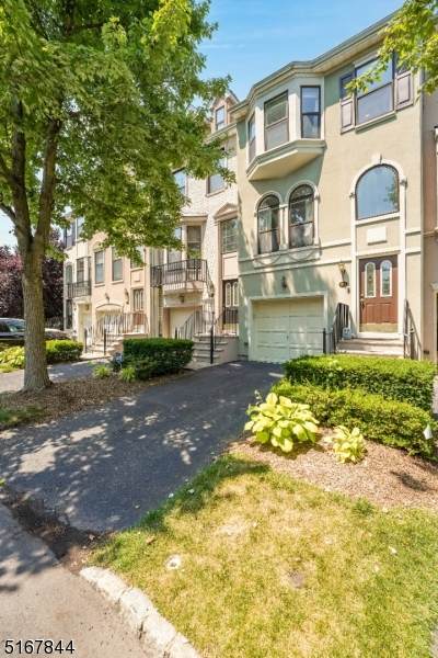 481 Hartford Dr - Photo 1