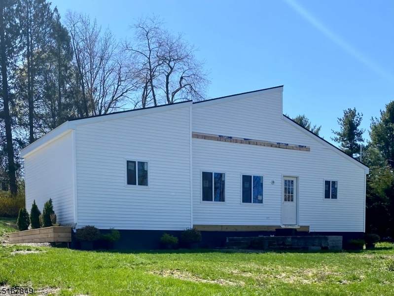 9 Davis Ter - Photo 1