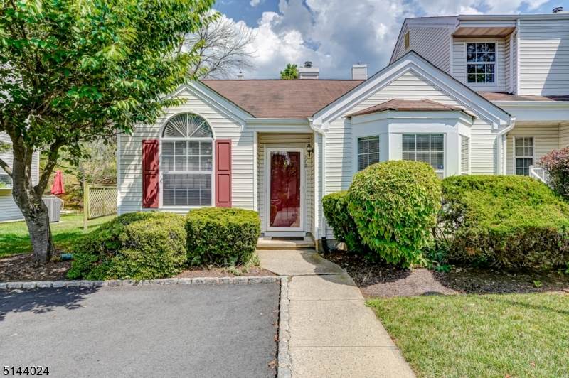 272 Long Meadow Rd - Photo 1