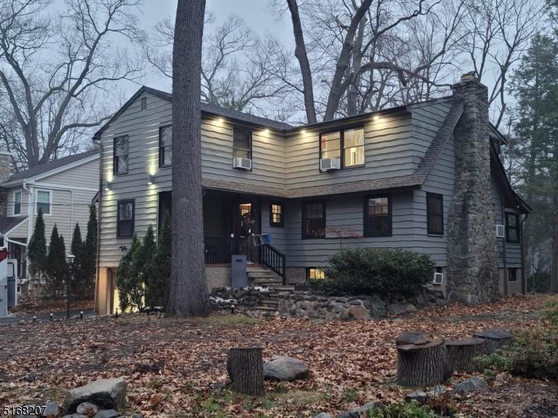 51 Hawthorne Rd - Photo 1