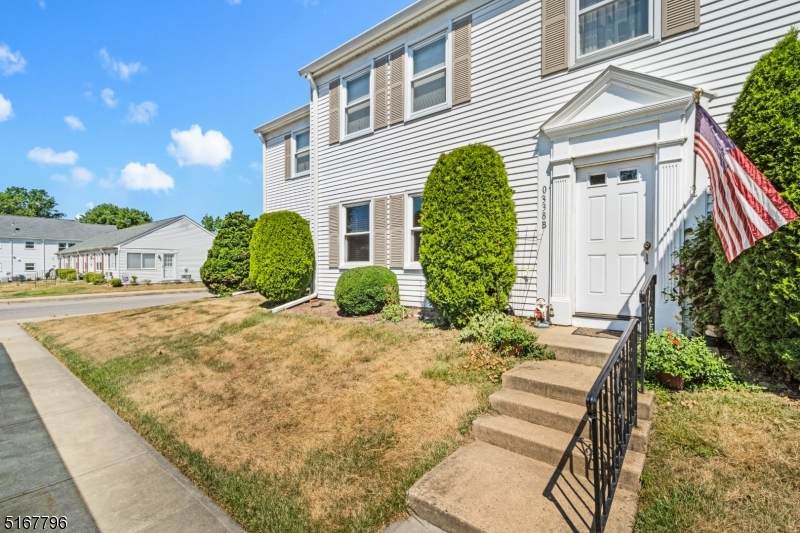 338 Narragansett Ln - Photo 1