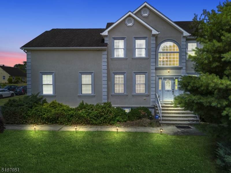 26 Franklin Blvd - Photo 1