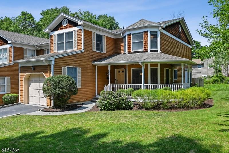 1 Paradise Place - Photo 1