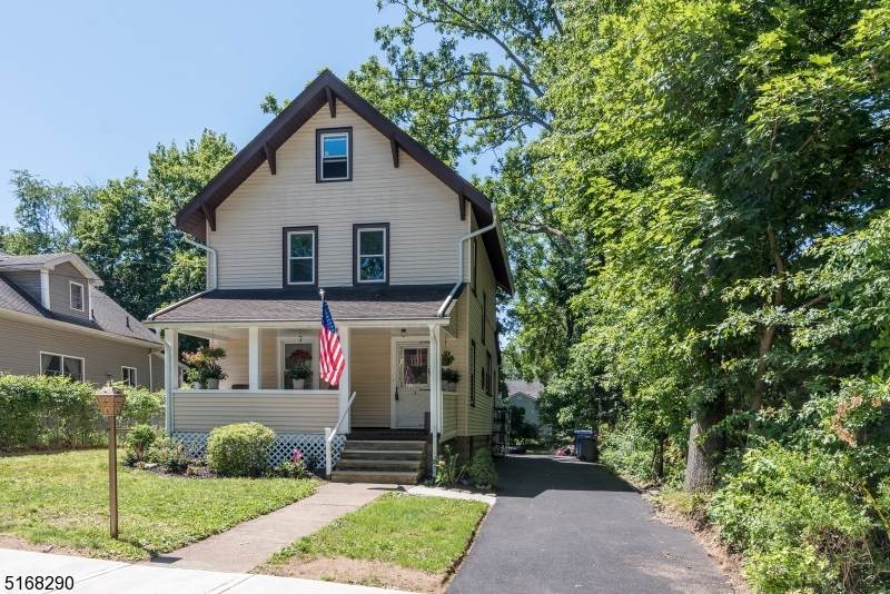 19 Kingsberry Ave - Photo 1