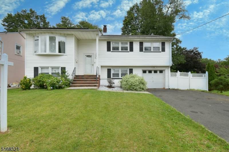 881 Garden St - Photo 1