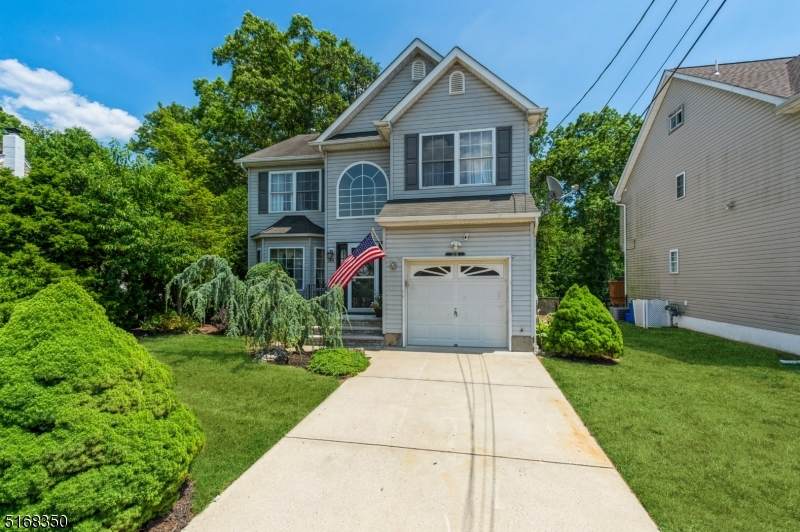 20 N Shore Blvd - Photo 1
